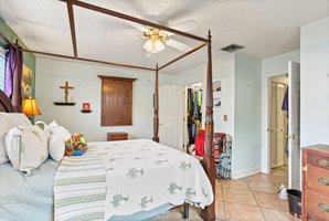  Photo 24