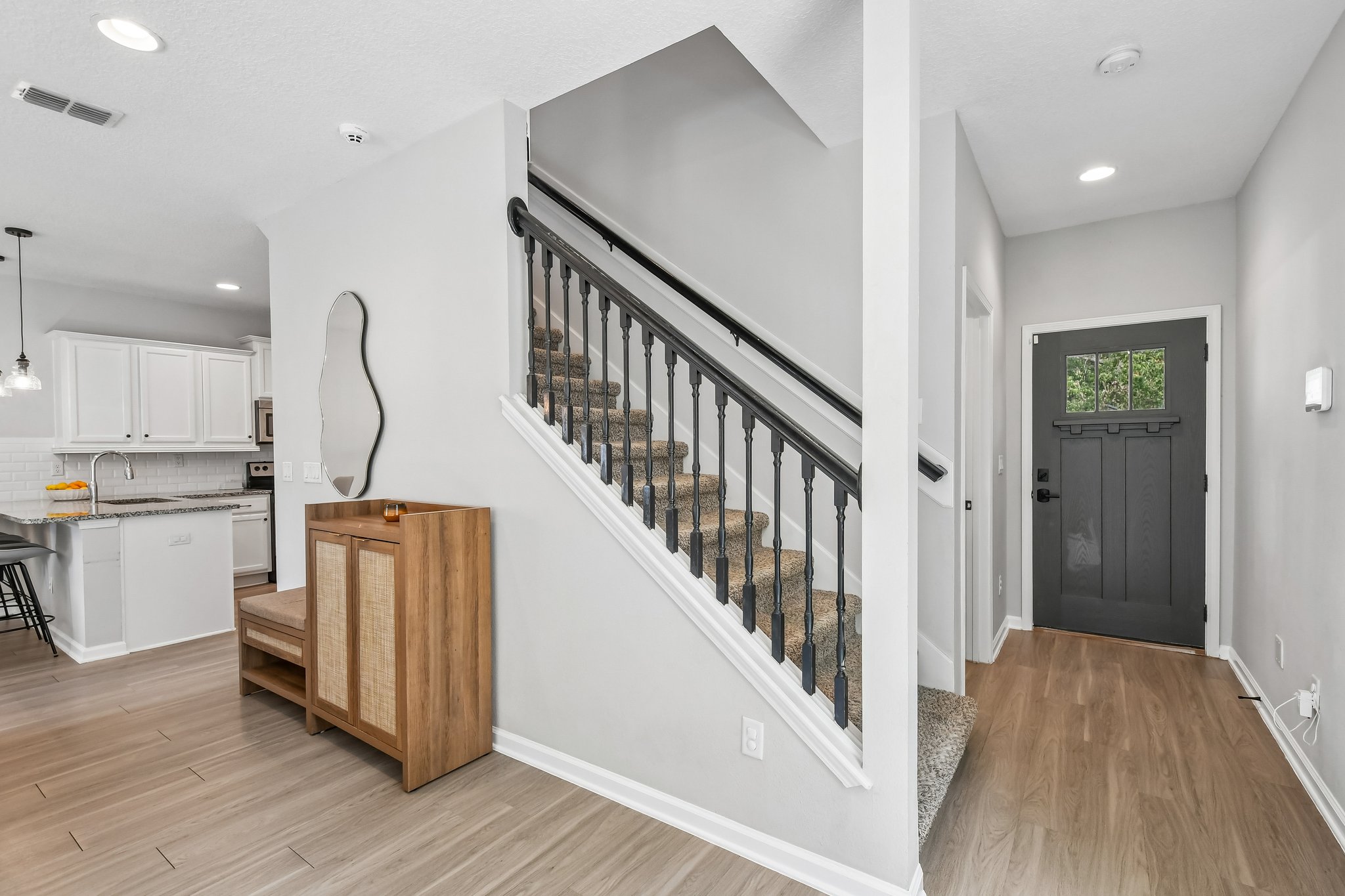 Attleboro St-S1407-006.jpg