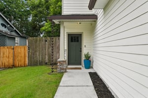 Attleboro St-S1407-004.jpg