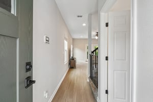 Attleboro St-S1407-005.jpg