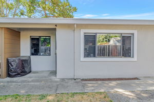 010_4655 Augustine St