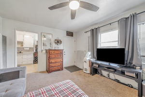 018_4655 Augustine St