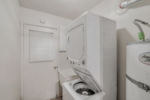 061_4655 Augustine St