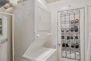 064_4655 Augustine St