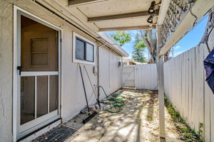 065_4655 Augustine St