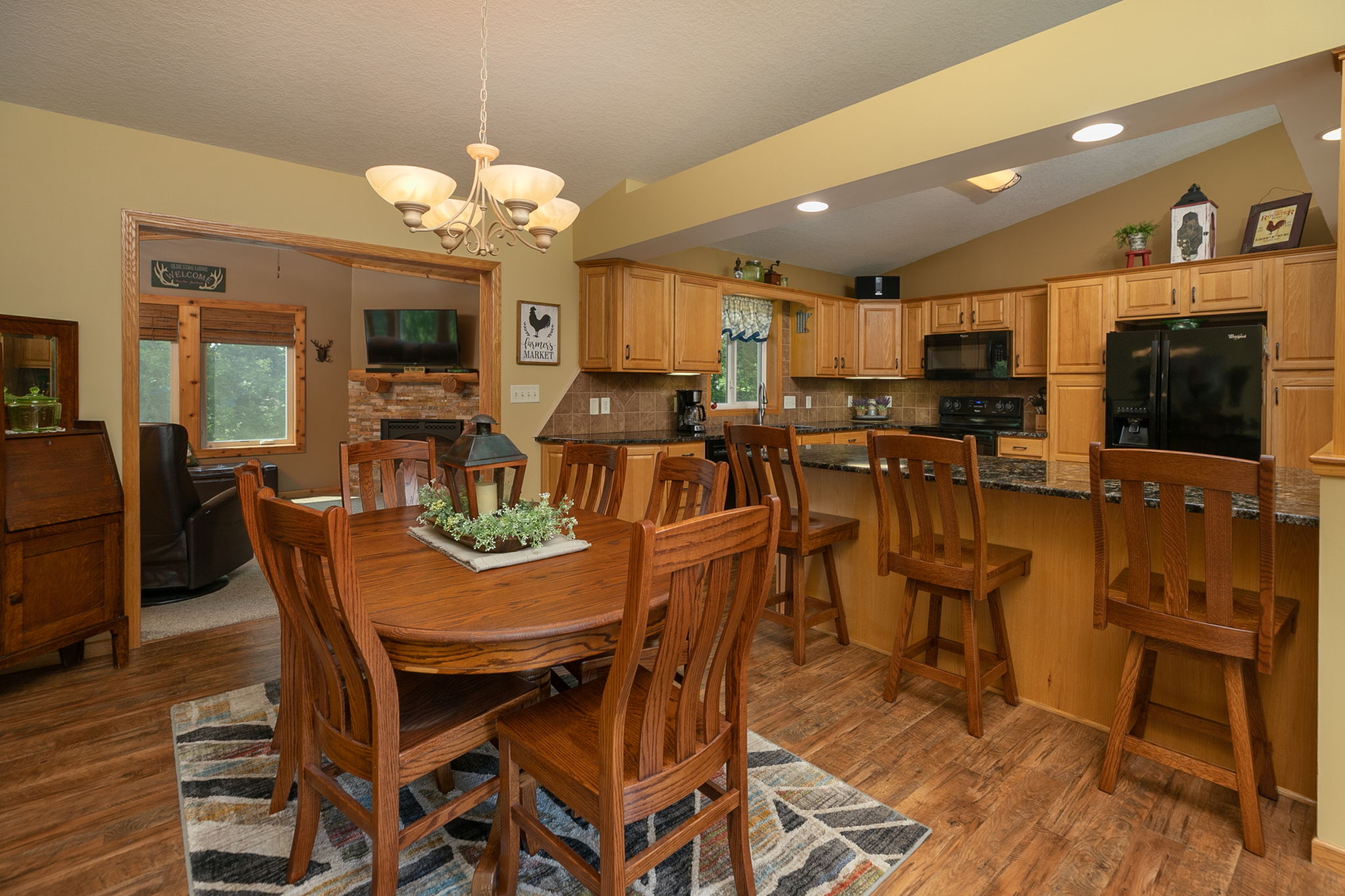 12-Dining Room