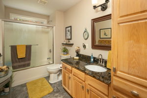 36-Bathroom