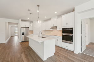 Tampa - Magnolia Bay - 466 Sun Chaser Drive - Lot 339 - 010
