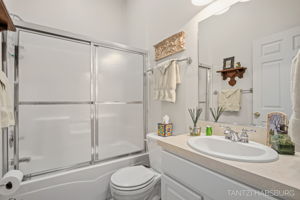  Photo 52