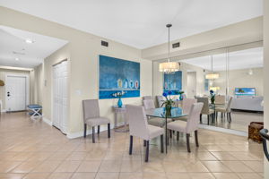 Dining Room 2 of 2