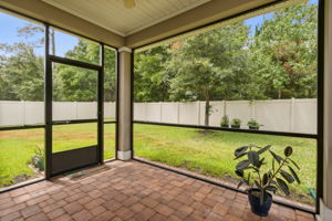 Screened-in Porch