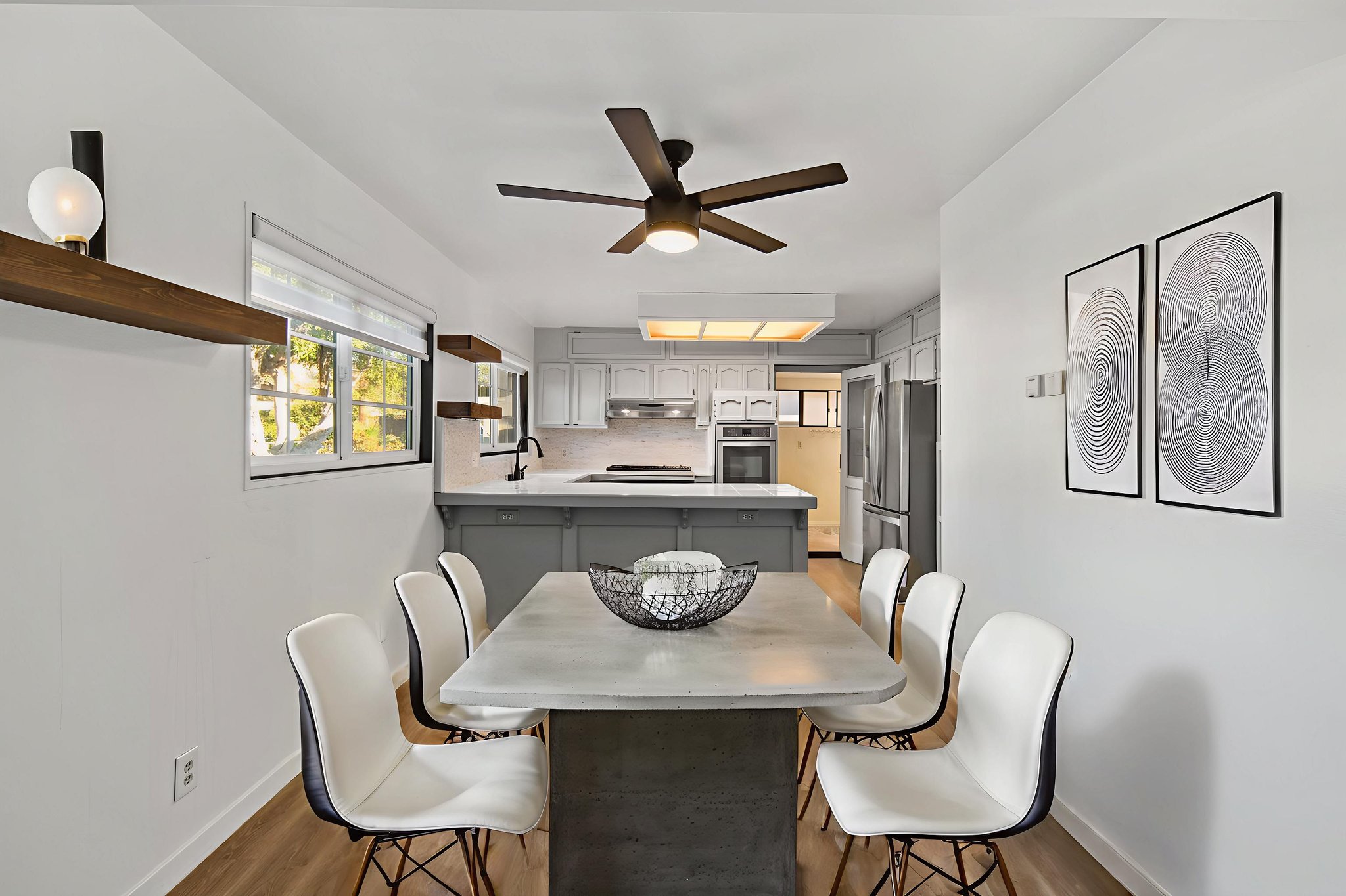 _BFE7575 virtually staged.jpeg