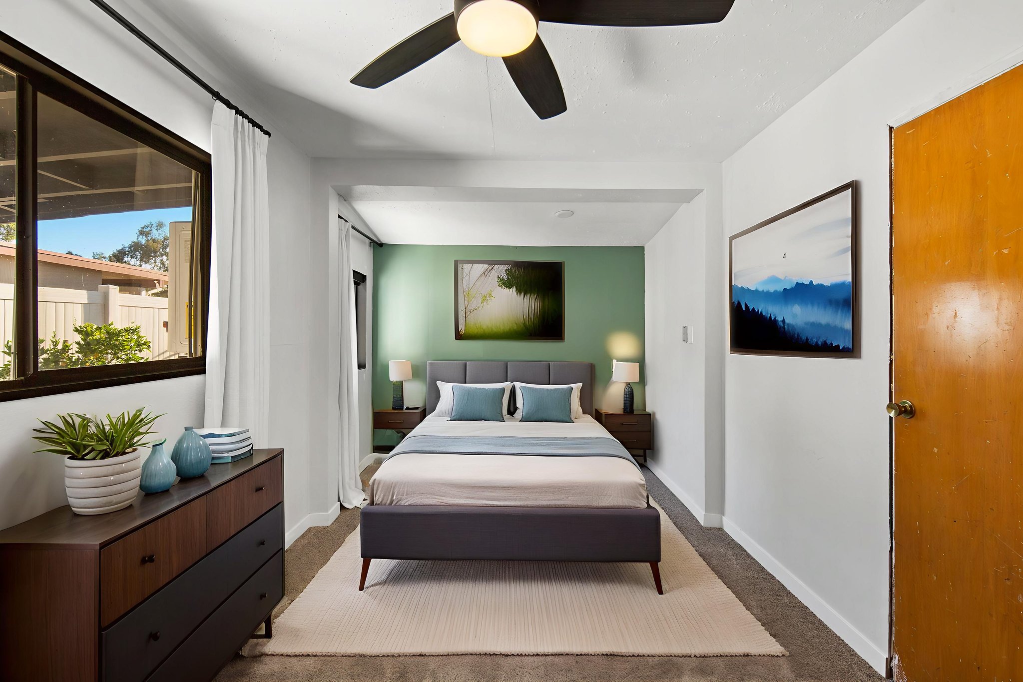 _BFE7474 virtually staged.jpeg