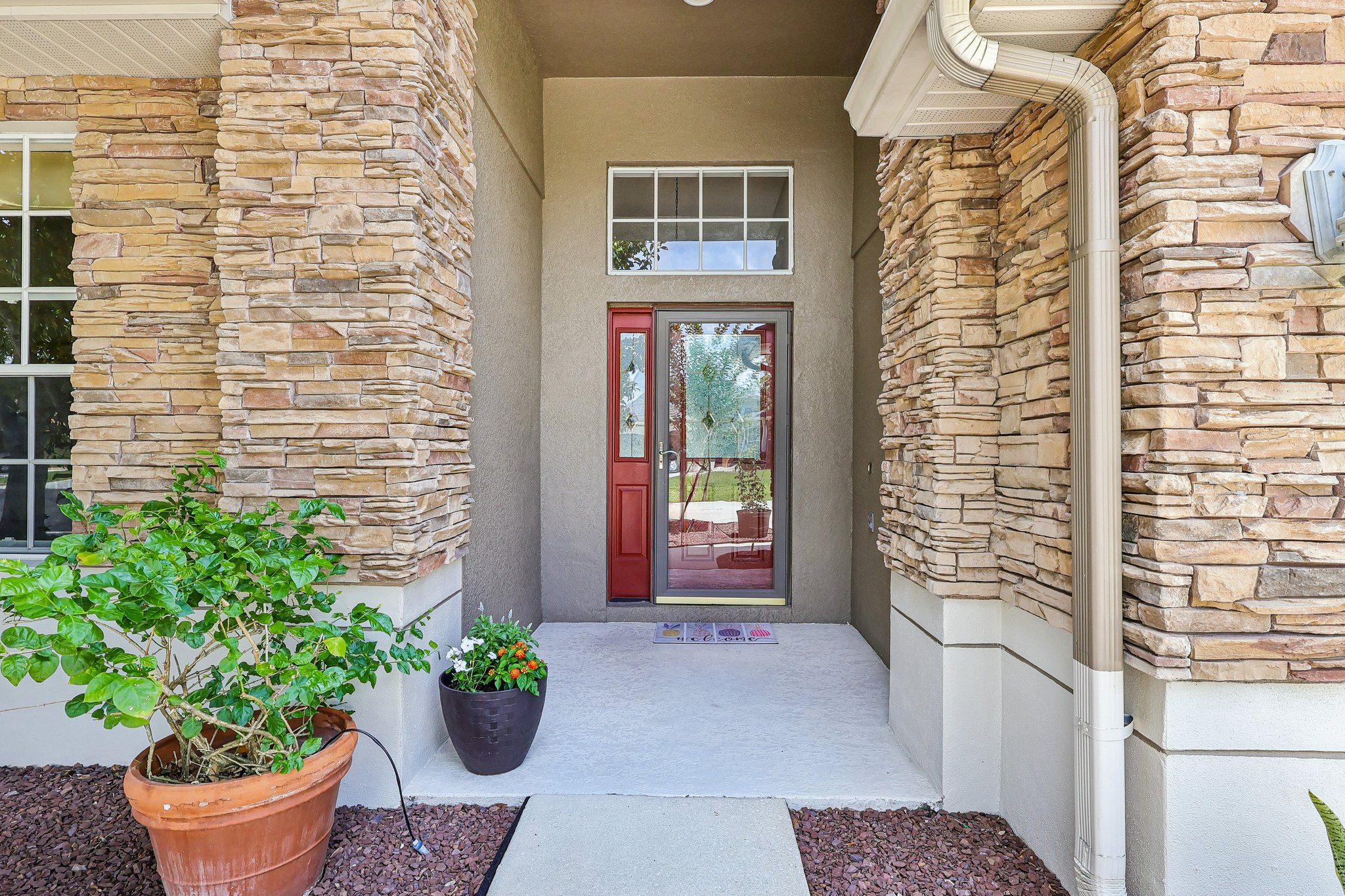 Redmond Pl-S1505-004.jpg