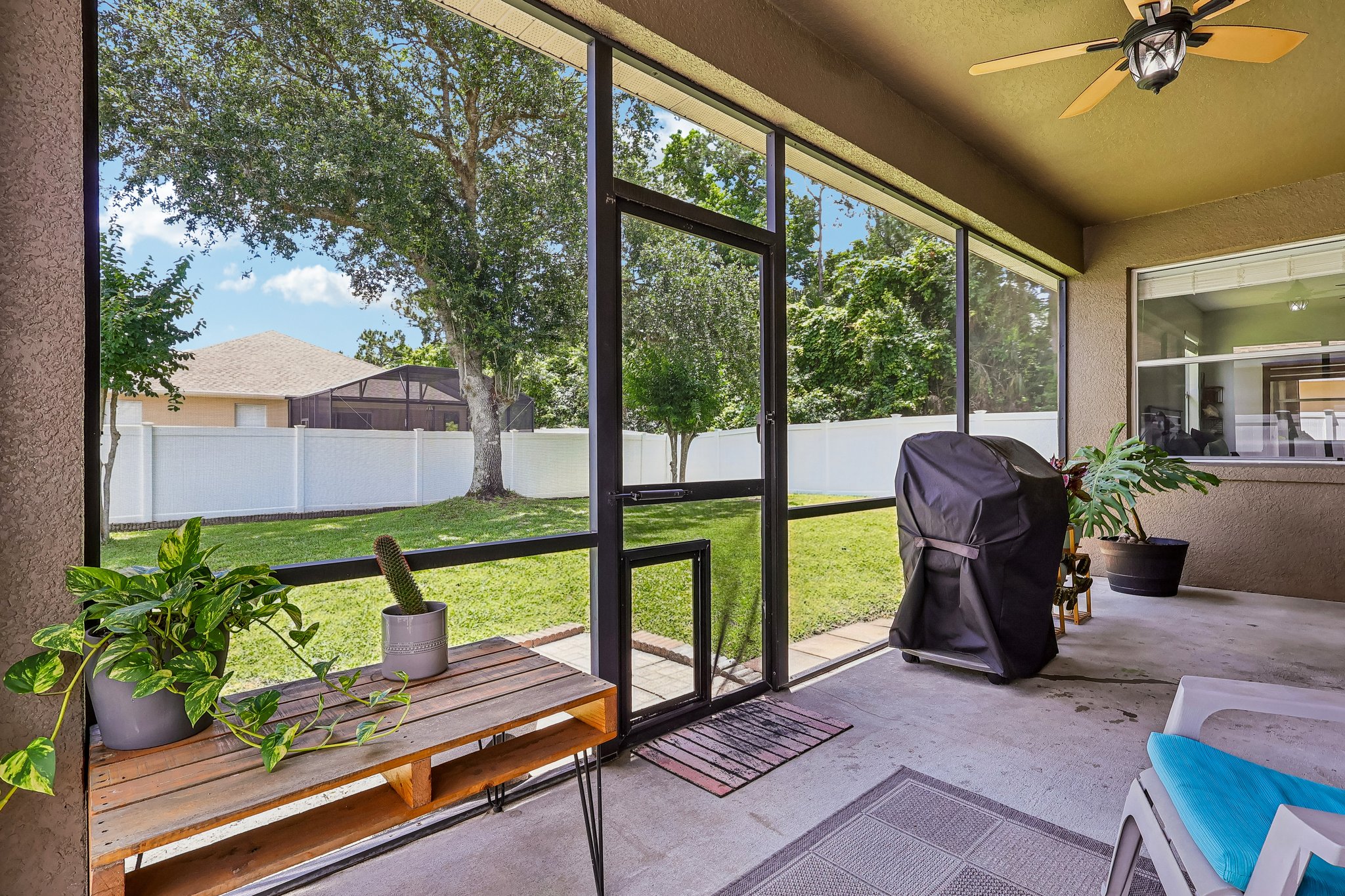 Redmond Pl-S1505-032.jpg