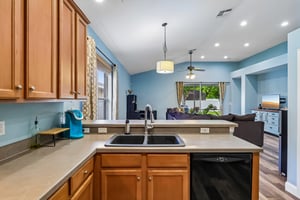 Redmond Pl-S1505-016.jpg