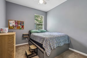 Redmond Pl-S1505-021.jpg