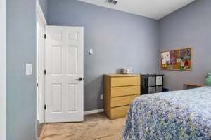 Redmond Pl-S1505-022.jpg