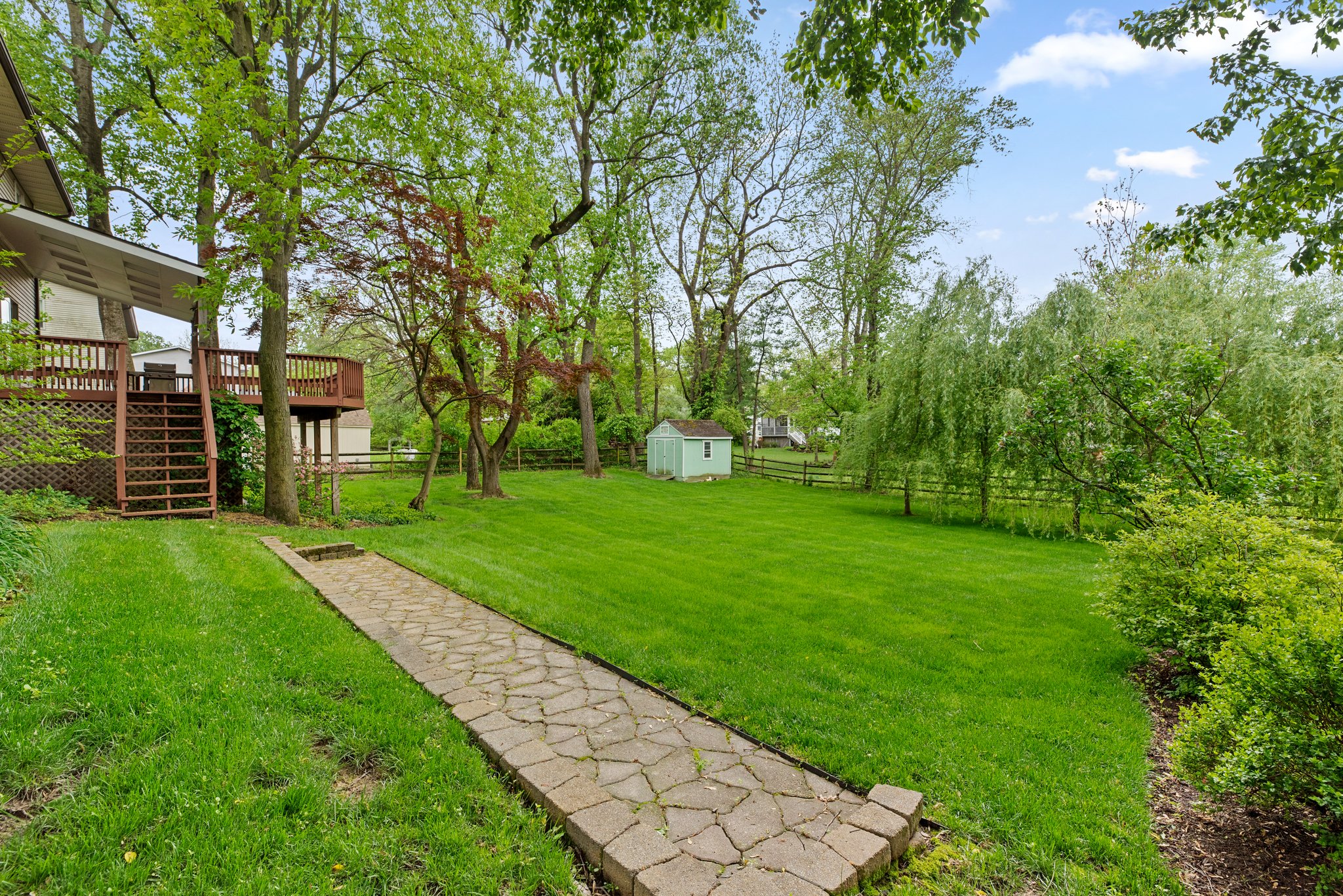 47. Back exterior.jpg