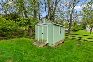 51. Back exterior.jpg