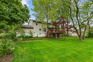 48. Back exterior.jpg