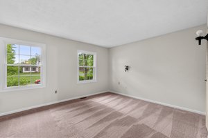 27. Upper bedroom.jpg