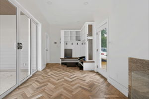  Photo 0