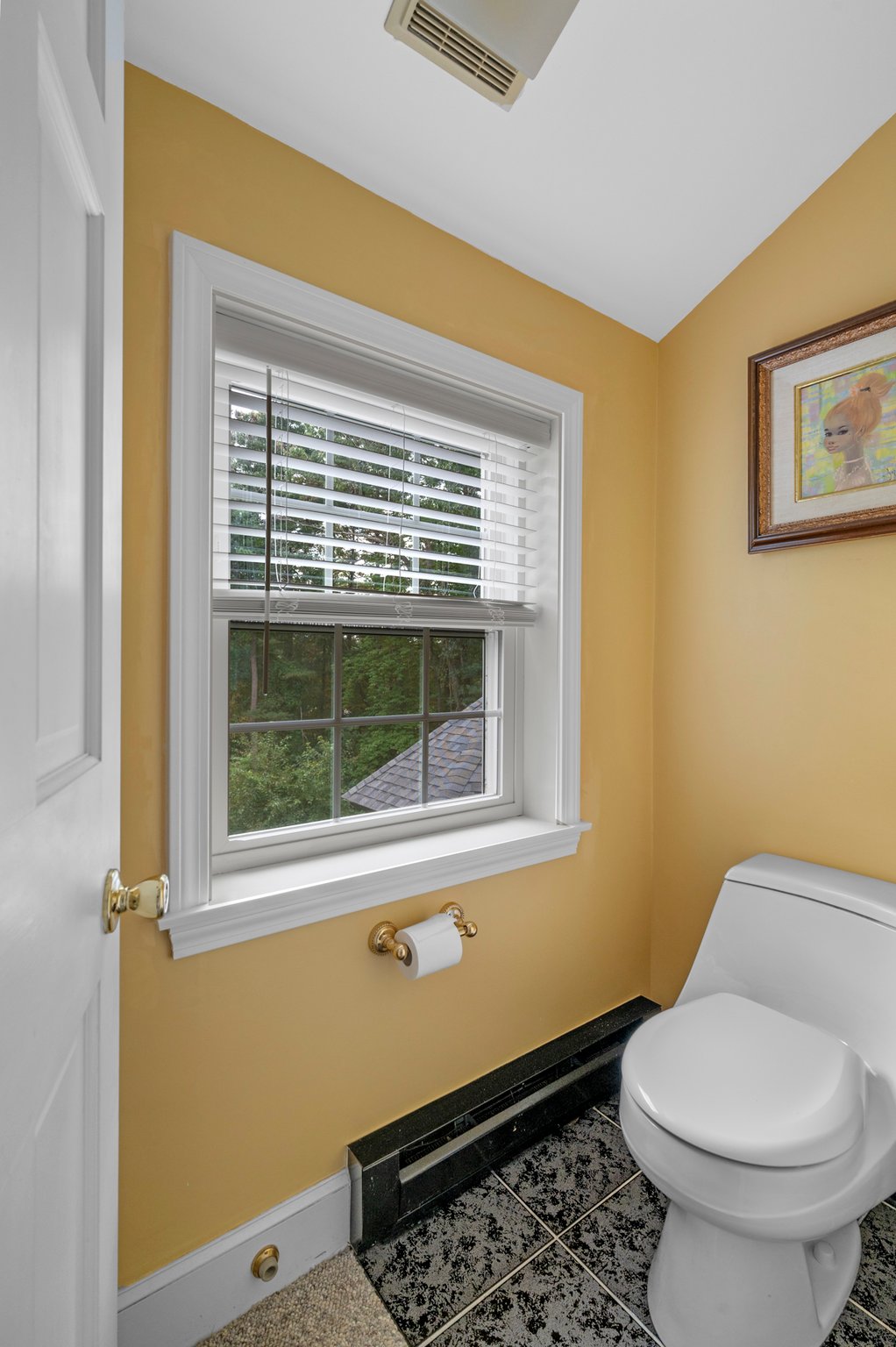 467 E Broadway, Haverhill, MA 01830 Lightshed Photography Studio LLC