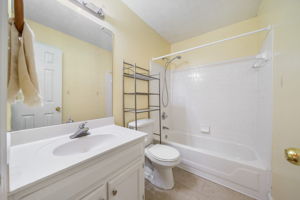  Photo 32