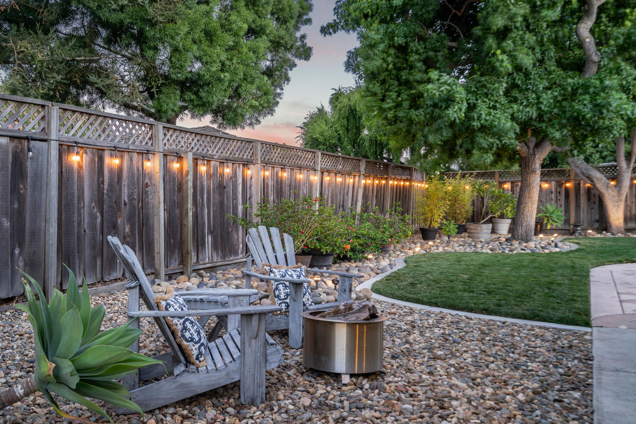21_F8_TWILIGHT_4670Mayfield_010