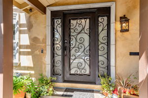 004_ 4670 Sherbourne Dr 