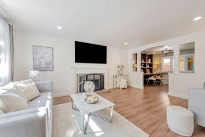 008_ 4670 Sherbourne Dr 