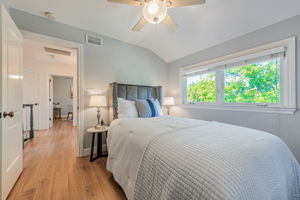 033_ 4670 Sherbourne Dr 