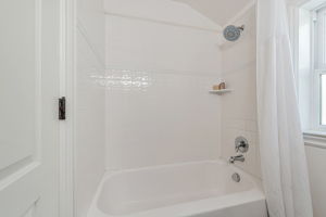 042_ 4670 Sherbourne Dr 