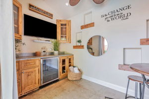 048_ 4670 Sherbourne Dr 