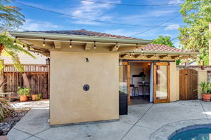 051_ 4670 Sherbourne Dr 