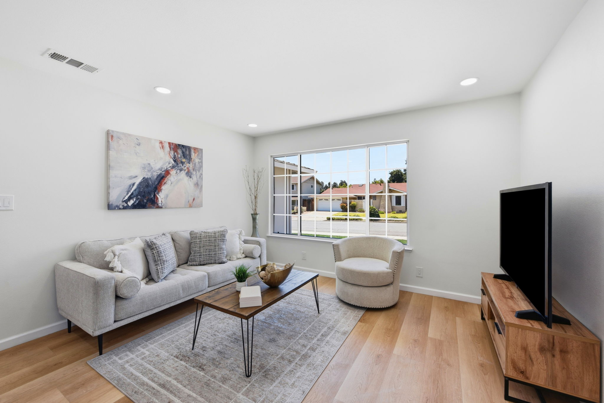 007_F8_46718 Bradley St