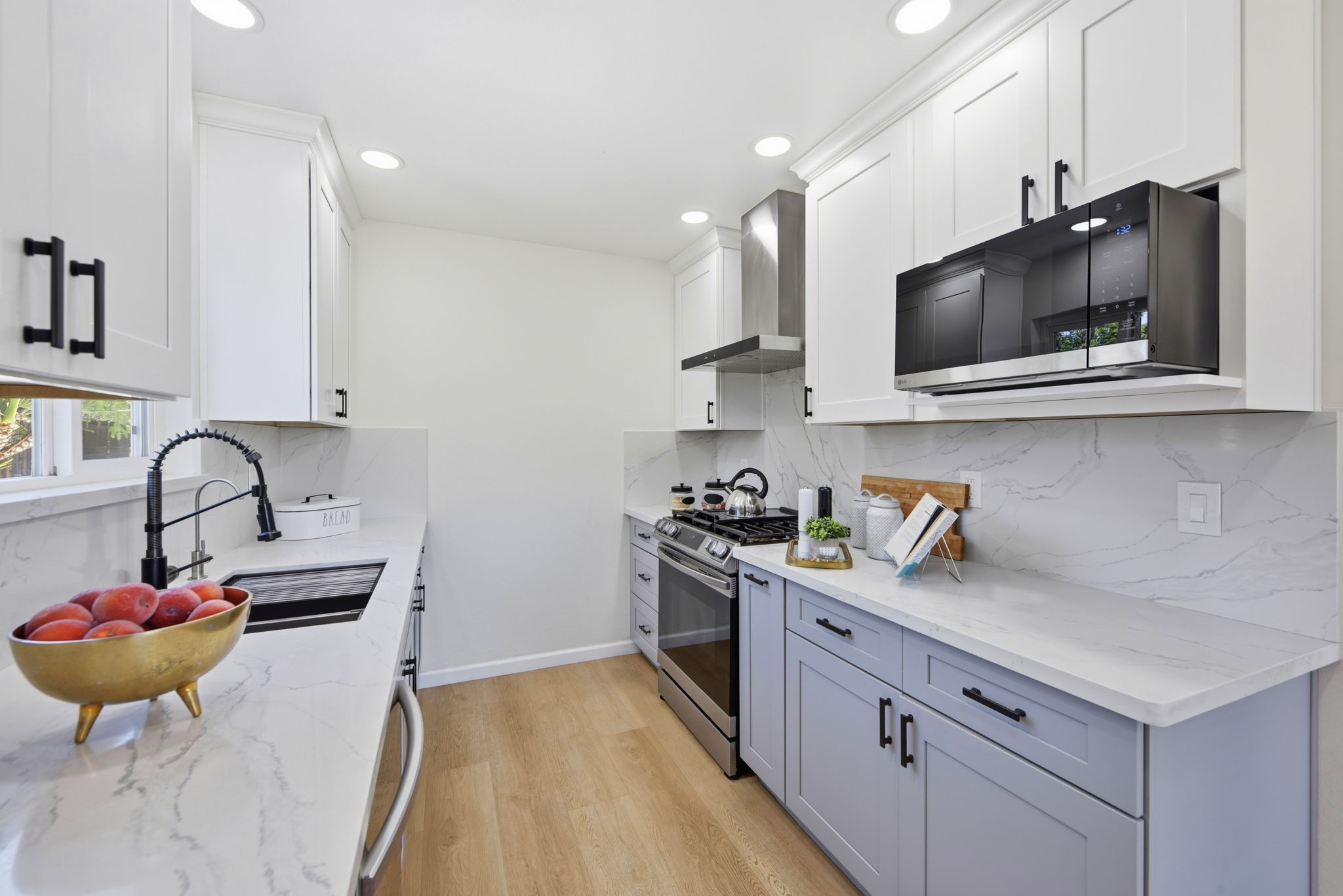 014_F8_46718 Bradley St
