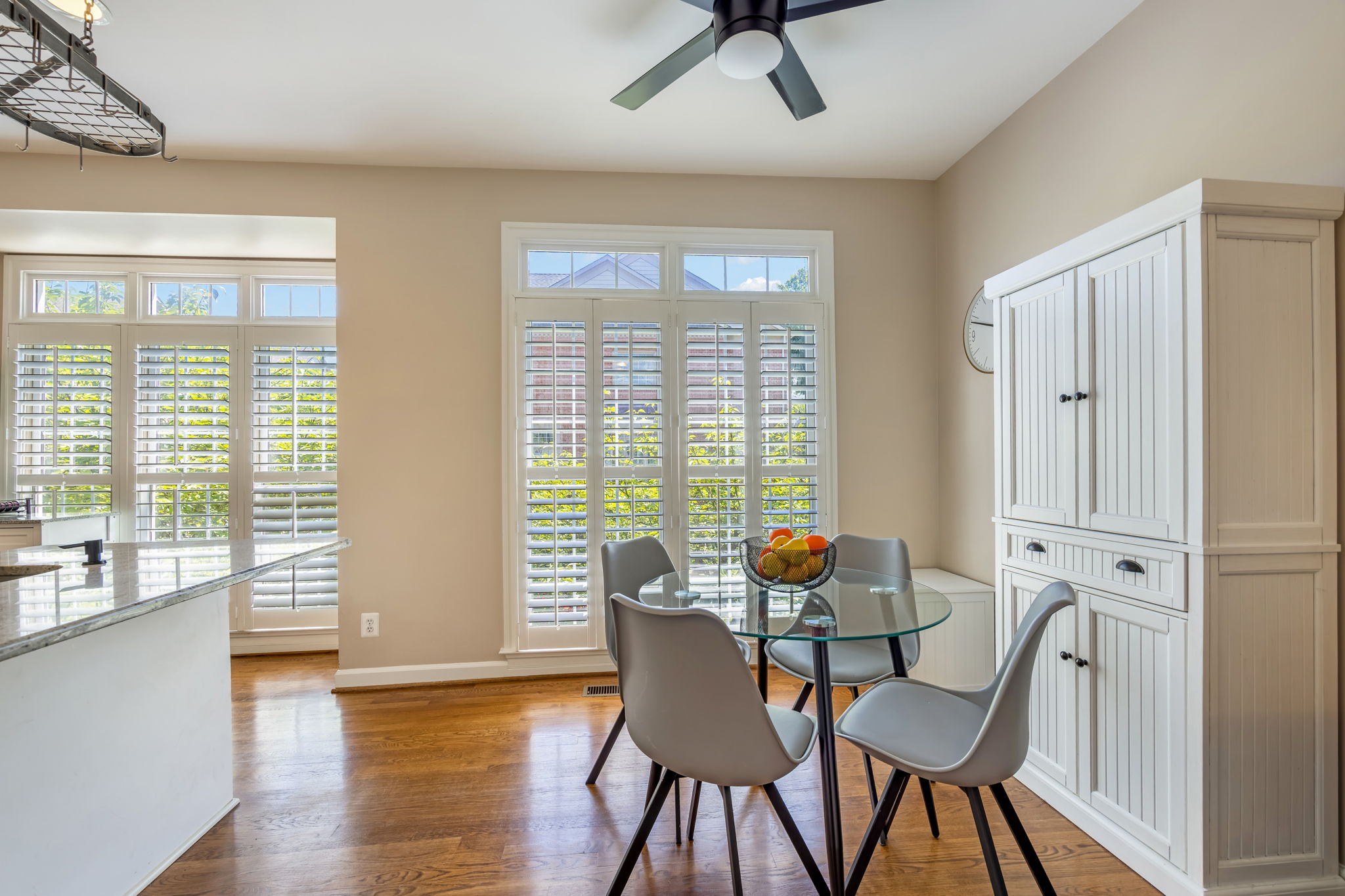 Updated open Kitchen with table space