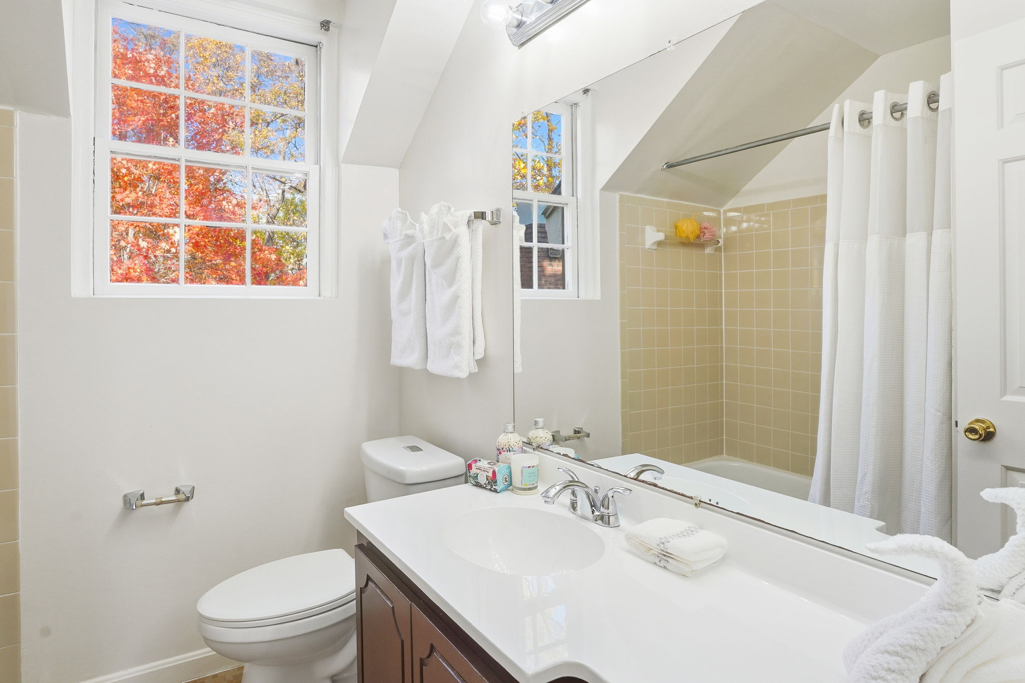 Primary Bath - upper level