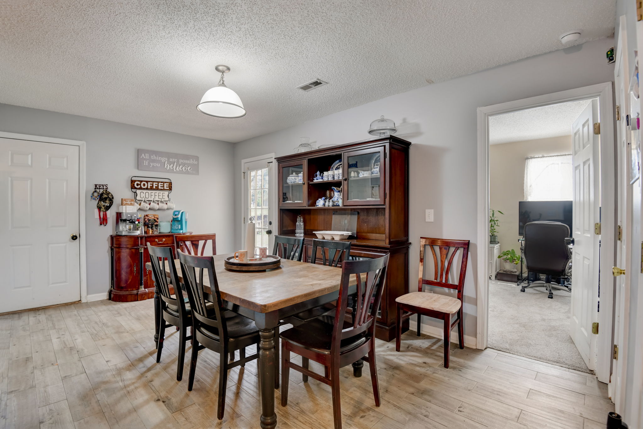 Happy Valley Cir-012