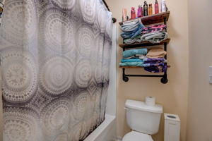 Happy Valley Cir-025