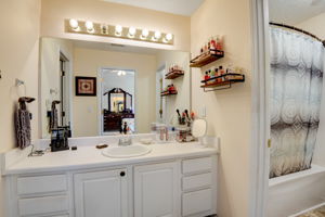 Happy Valley Cir-026