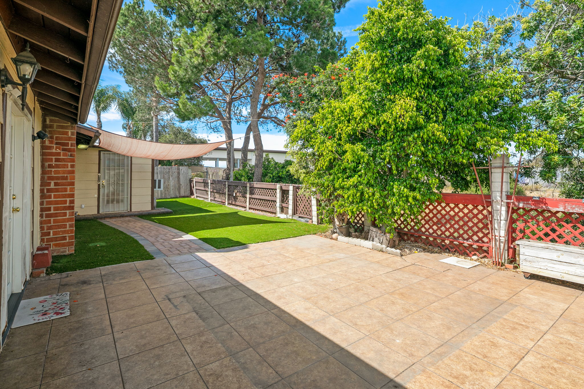 4674 Mount Laudo Dr-52