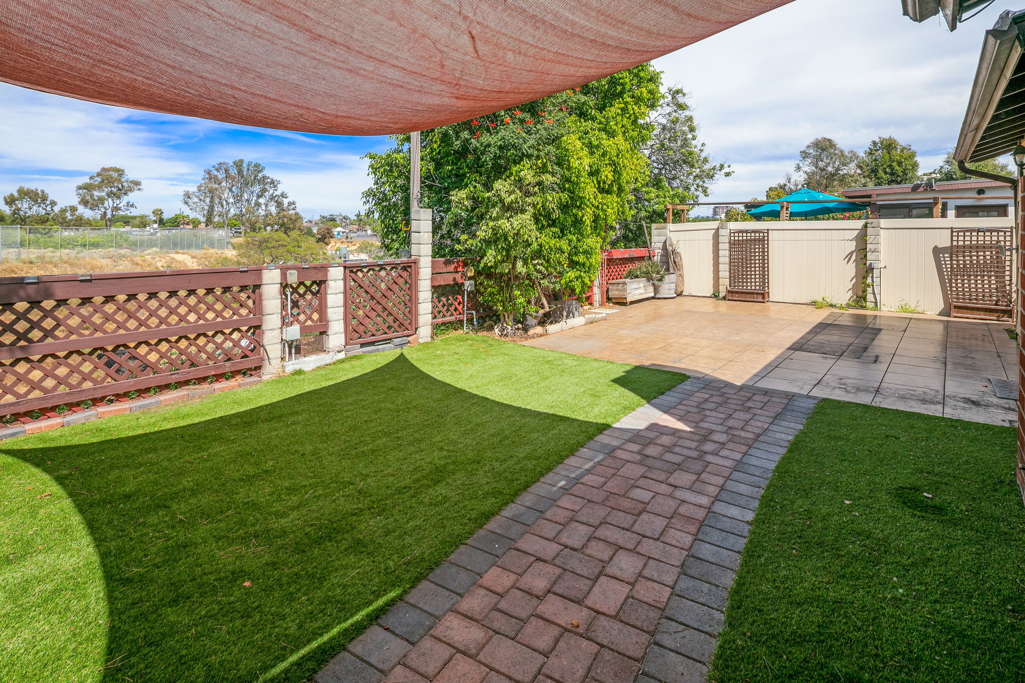 4674 Mount Laudo Dr-51