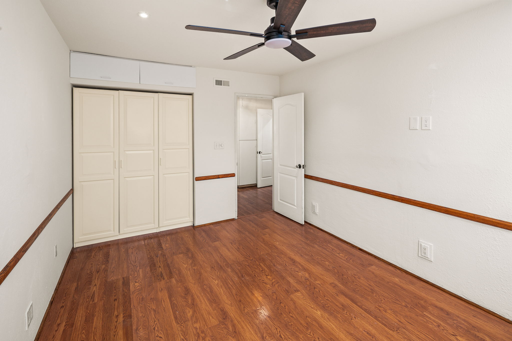 4674 Mount Laudo Dr-43