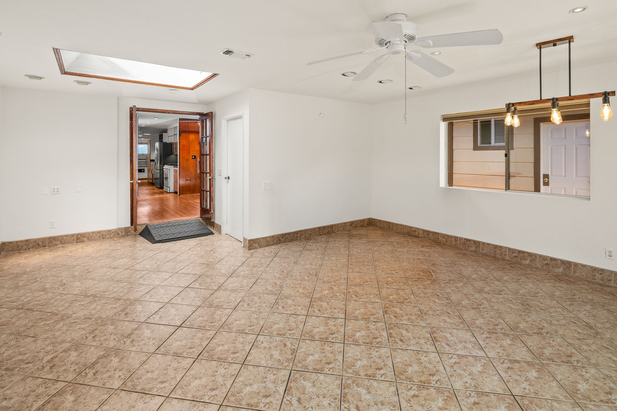 4674 Mount Laudo Dr-40