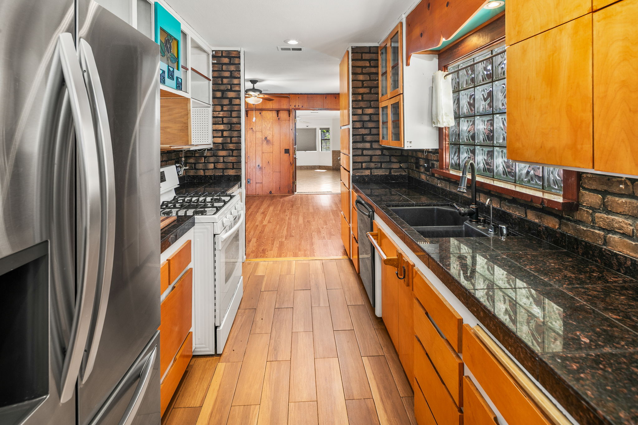 4674 Mount Laudo Dr-25