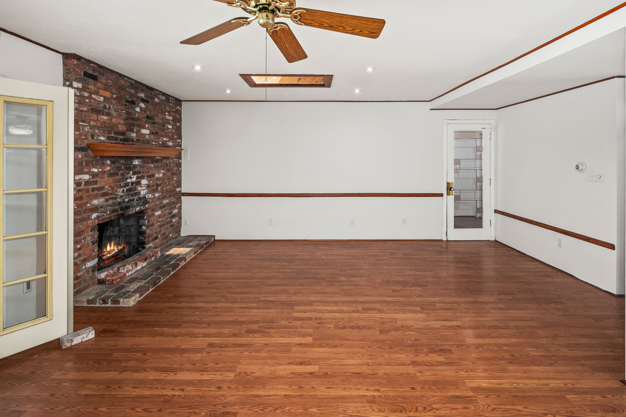 4674 Mount Laudo Dr-20