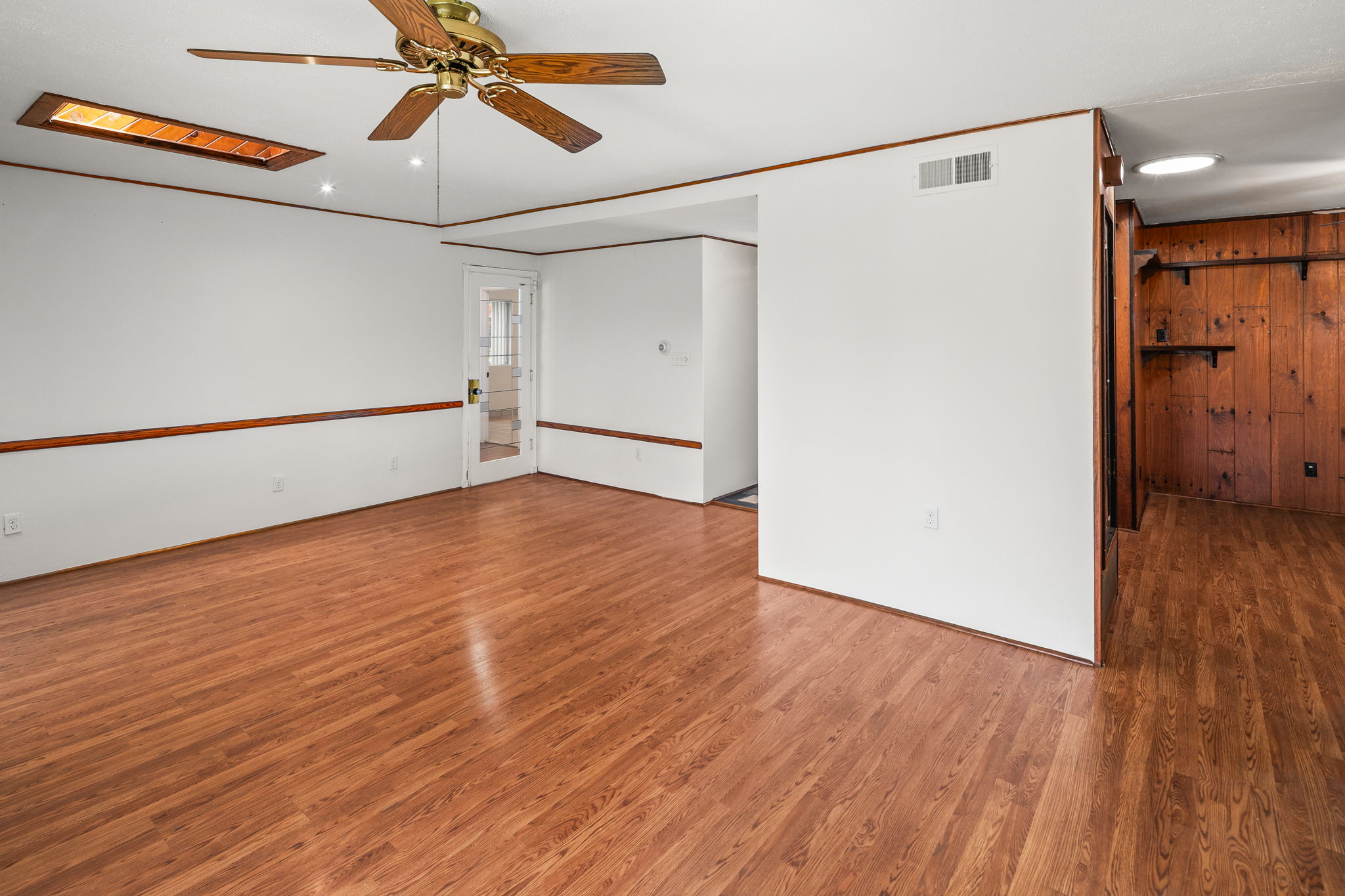 4674 Mount Laudo Dr-19